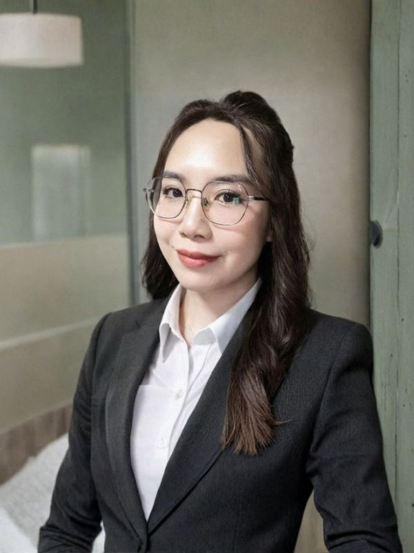 Jenny Nguyen, Sales Manager