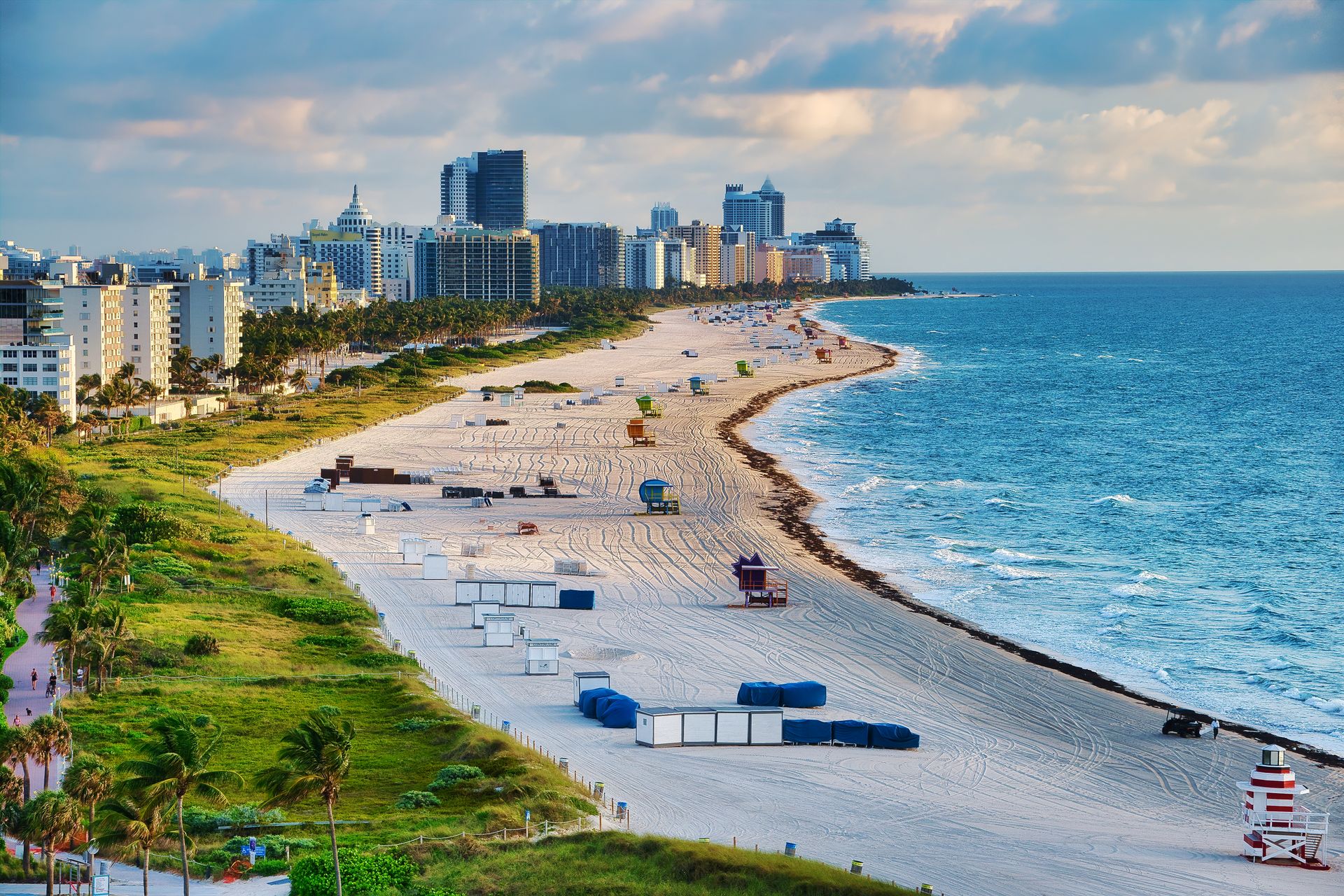 Miami Beach shoreline with a lifeguard tower and hotels