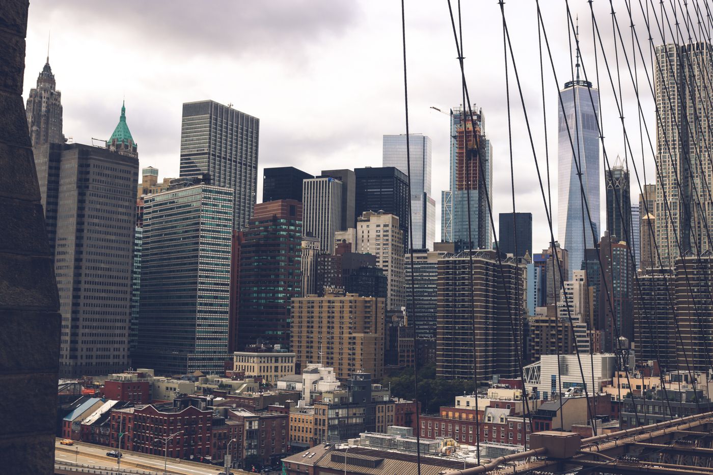 Manhattan skyline seen from the Brooklyn Bridge
