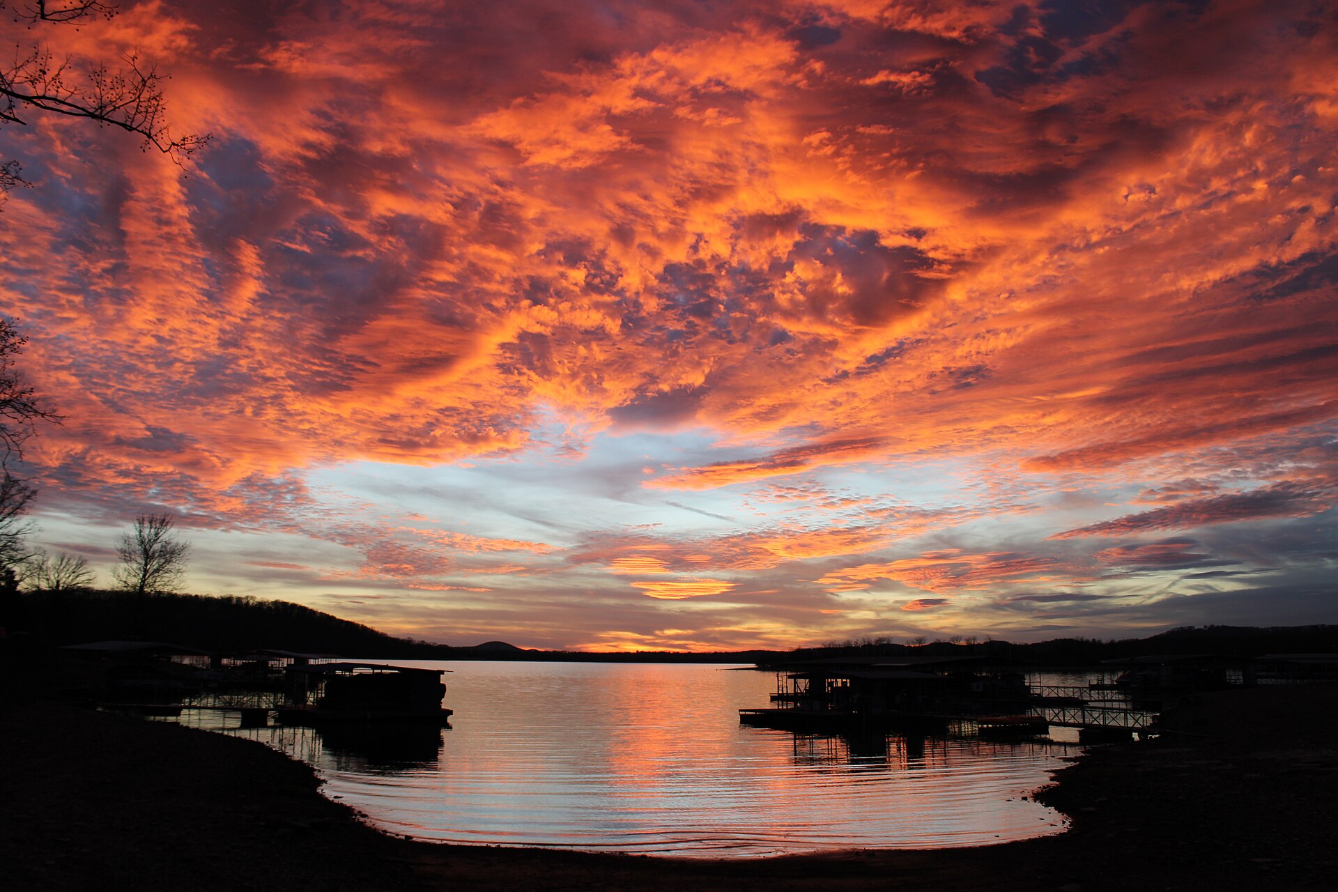 Sunset over Table Rock Lake near Branson, Missouri